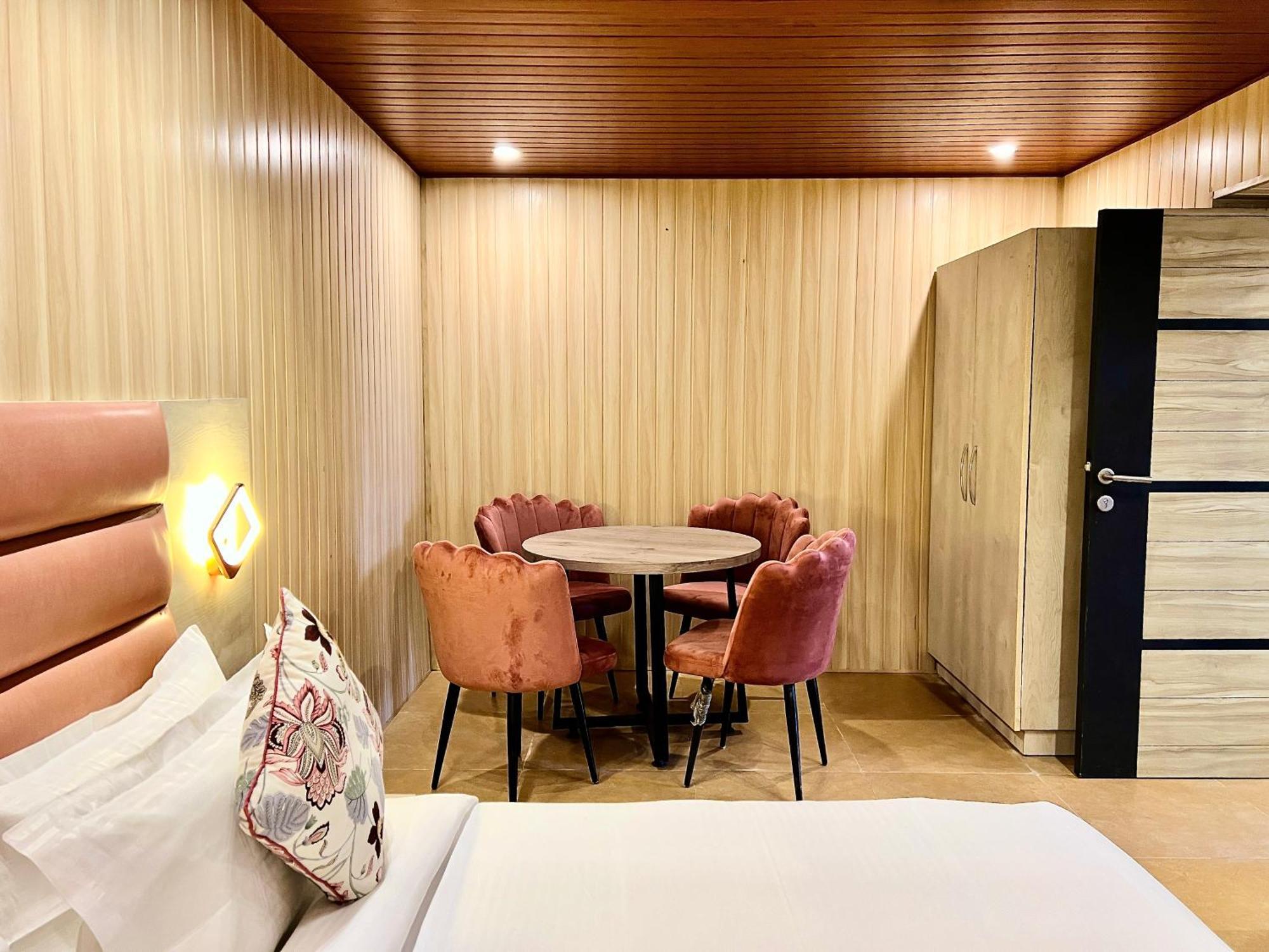 Hotel Pride Inn - 800 Mts From Mall Road Mussoorie Εξωτερικό φωτογραφία