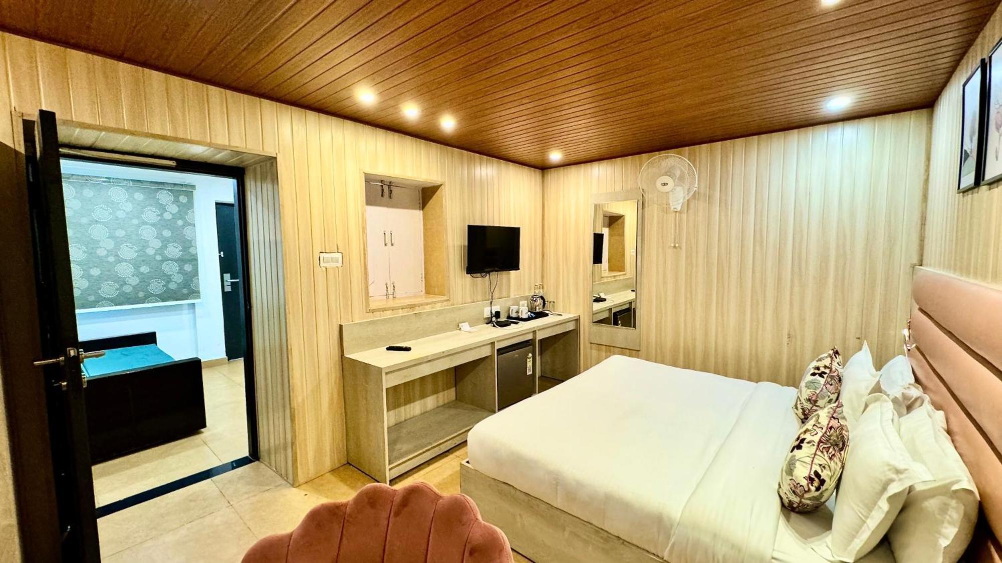 Hotel Pride Inn - 800 Mts From Mall Road Mussoorie Εξωτερικό φωτογραφία